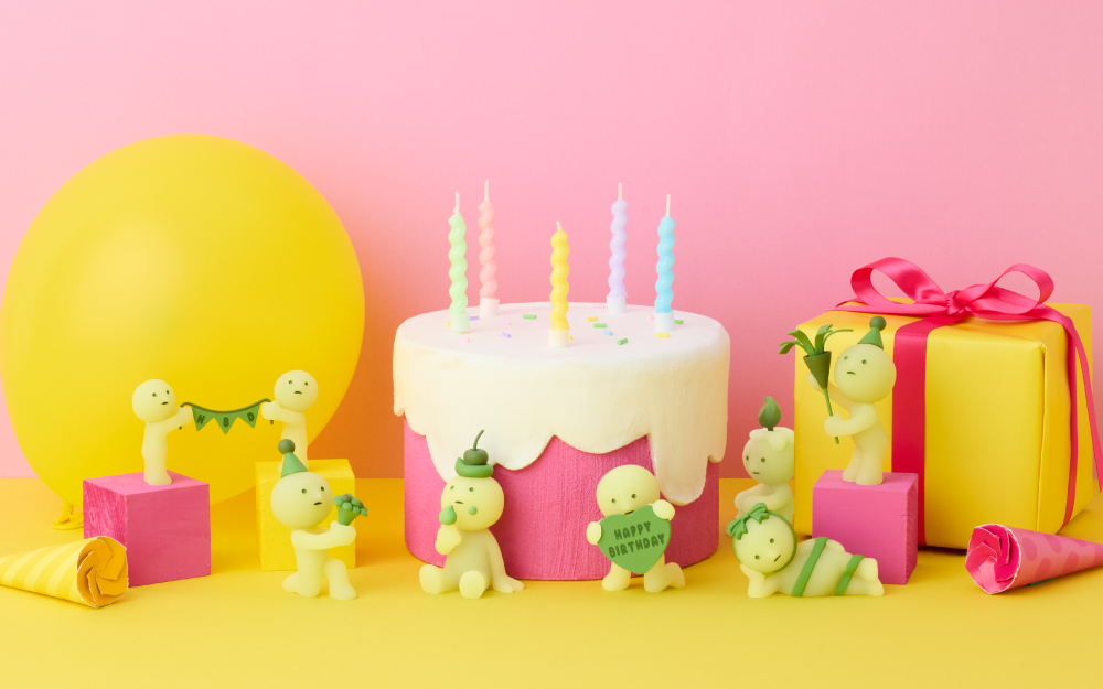 SMISKI Birthday Series Glow-in-the-Dark Mini Figure