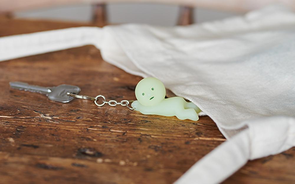 SMISKI Glow-in-the-Dark Keychain