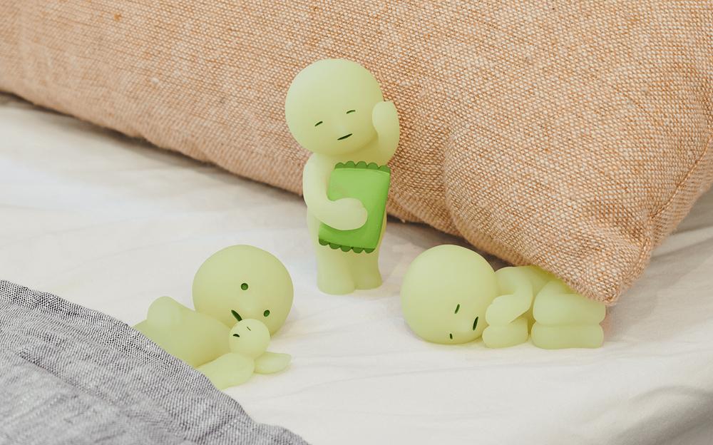 SMISKI Bed Series Glow-in-the-Dark Mini Figure